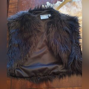 Simply Vera Faux Fur Vest in Black